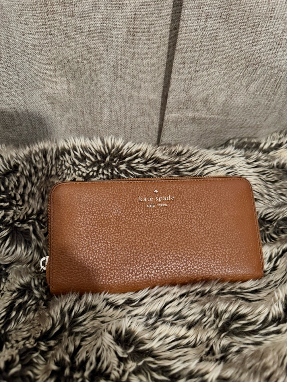 kate spade tan pebbled leather zip wallet